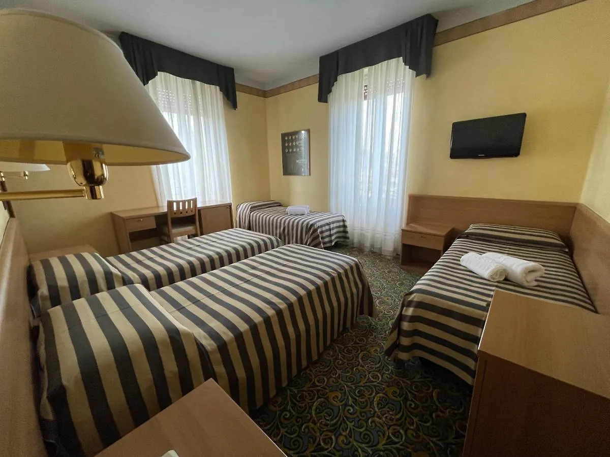 ***  Hotel Giardinetto Desenzano del Garda Italia