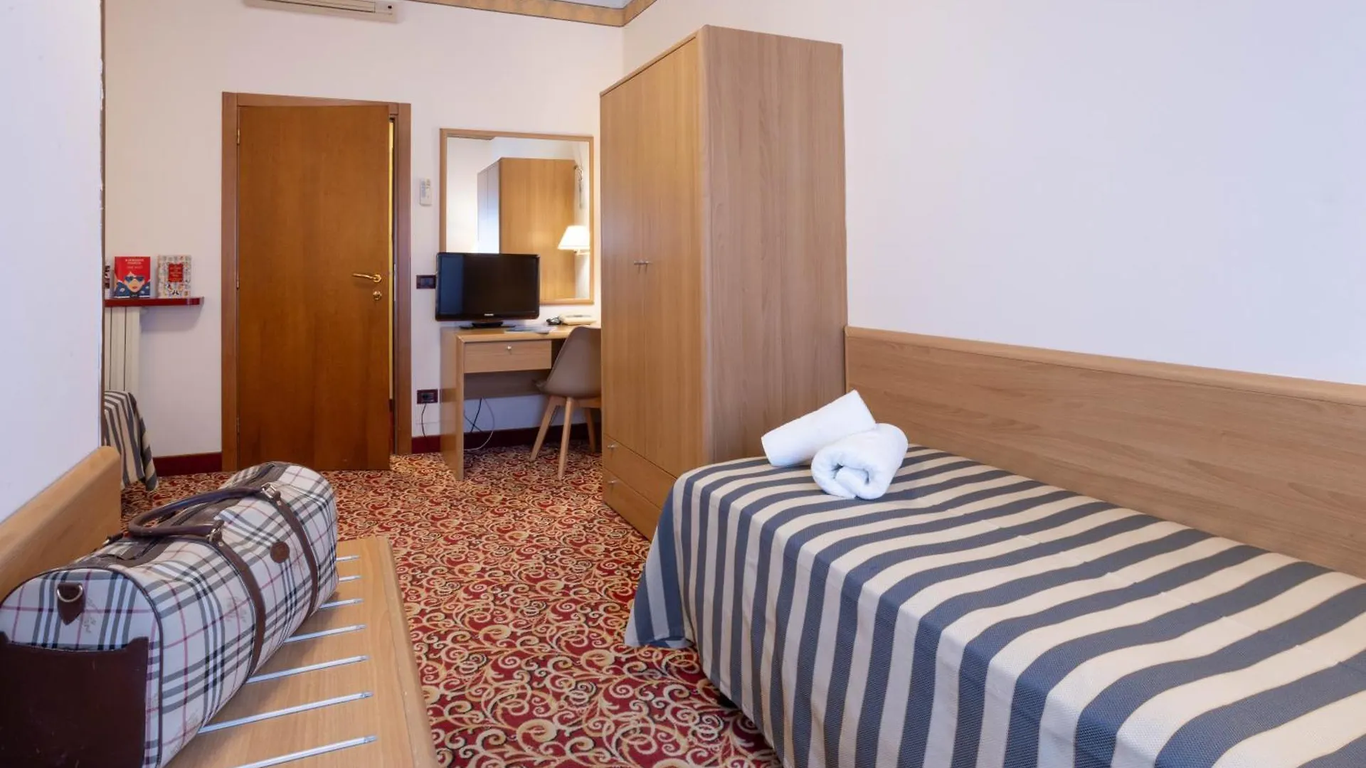 ***  Hotel Giardinetto Desenzano del Garda Italia