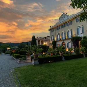 villa-scorzi.it-tuscanyhotel.com/