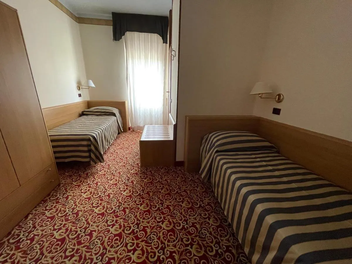 Hotel Giardinetto Desenzano del Garda
