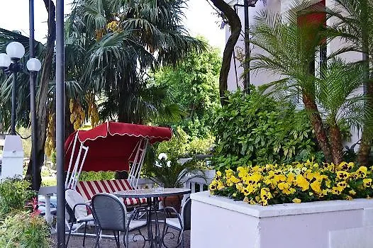 Hotel Giardinetto Desenzano del Garda 3*,  Itálie