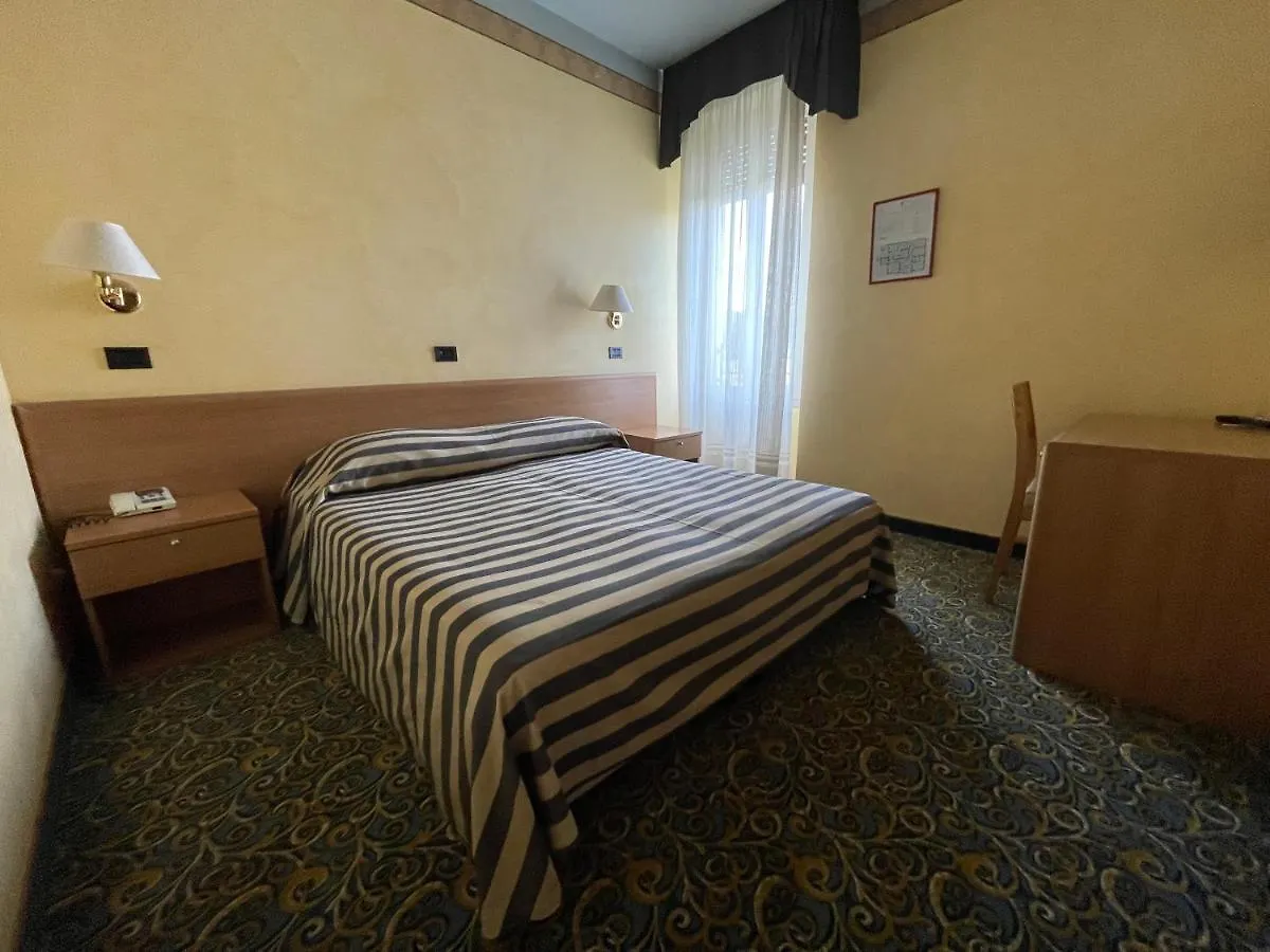 ***  Hotel Giardinetto Desenzano del Garda Itálie