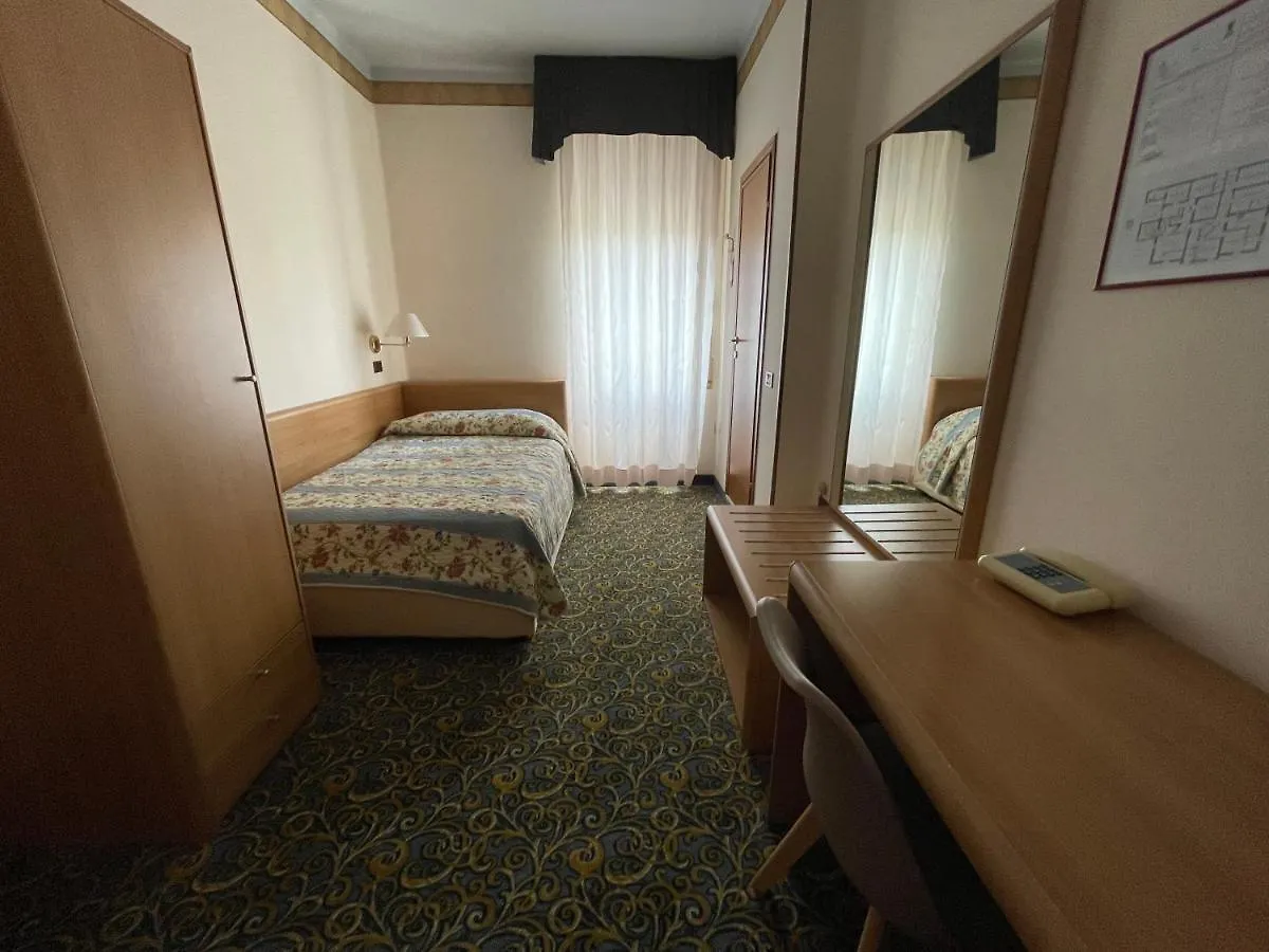 Hotel Giardinetto Desenzano del Garda