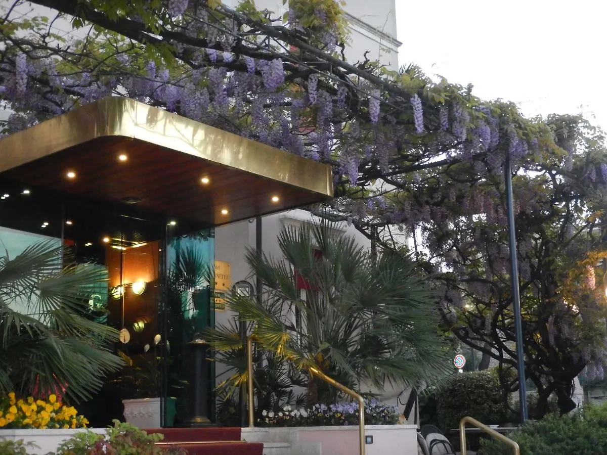 Hotel Giardinetto Desenzano del Garda