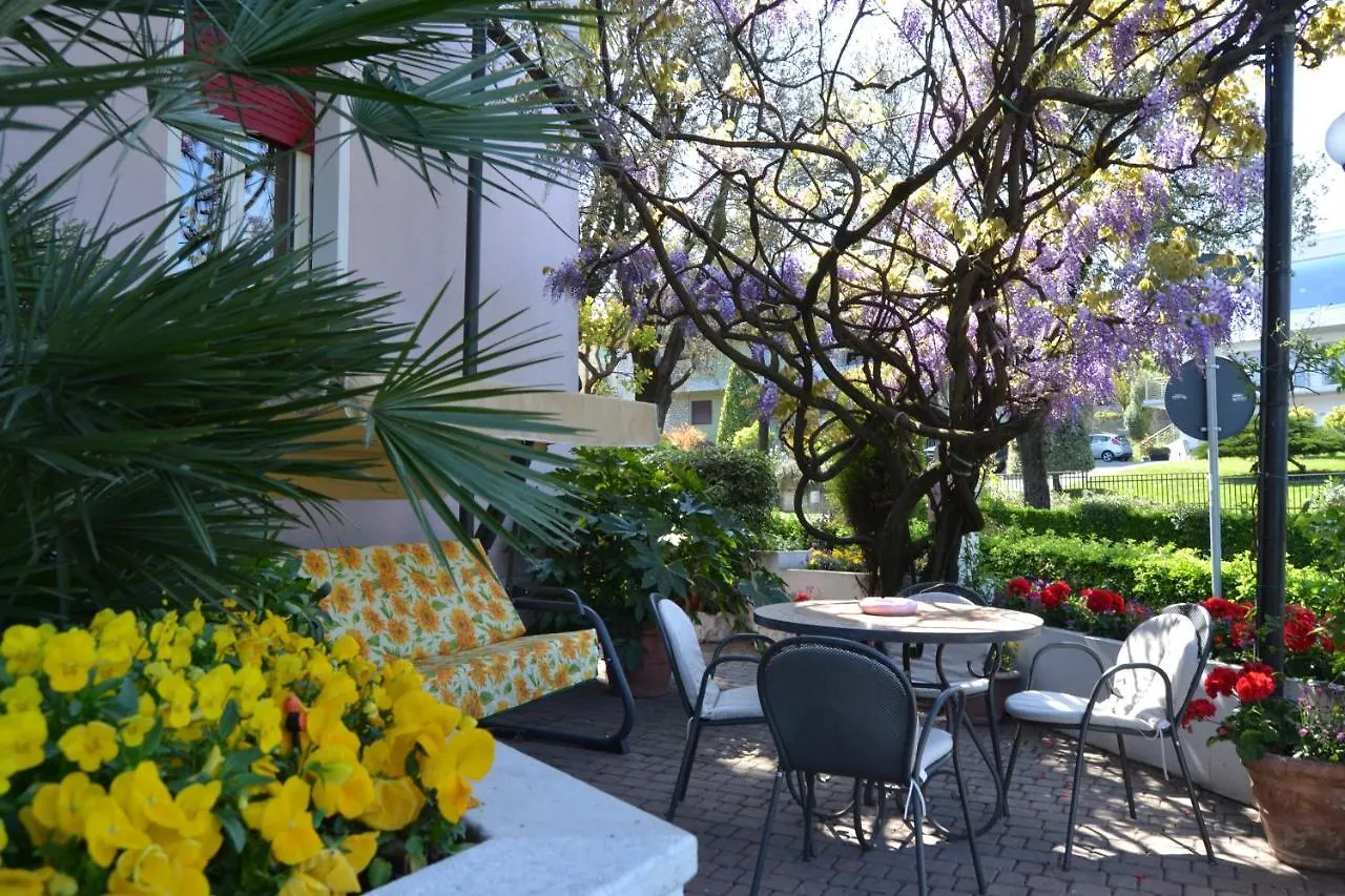 ***  Hotel Giardinetto Desenzano del Garda Itálie