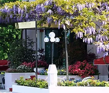 Hotel Giardinetto Desenzano del Garda